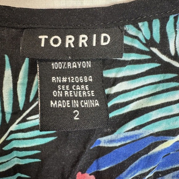 Torrid Top Womens 2X Red Tropical Black Floral Sleeveless‎ Peplum Tier Spaghetti - Picture 5 of 6
